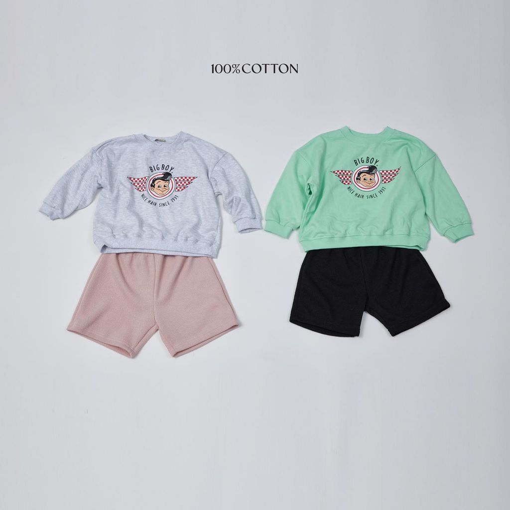 425