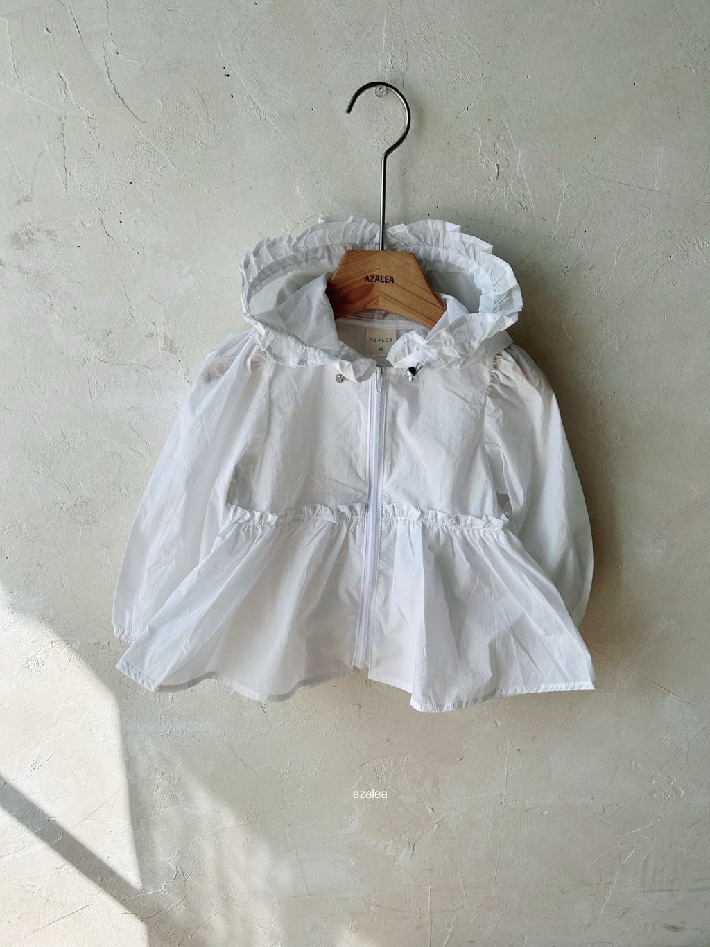 바이윈드브레이커 (2)
