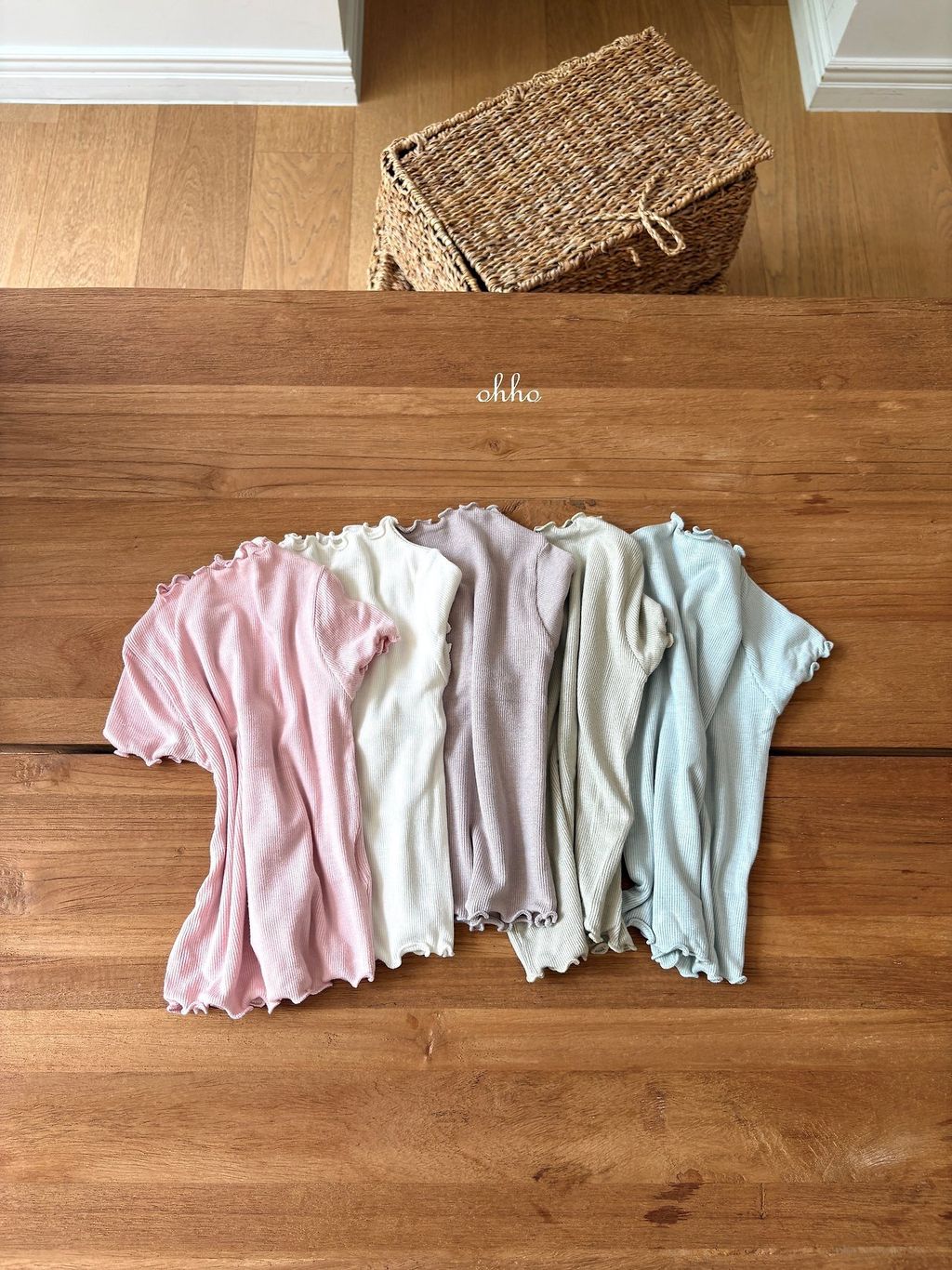 3 (19)