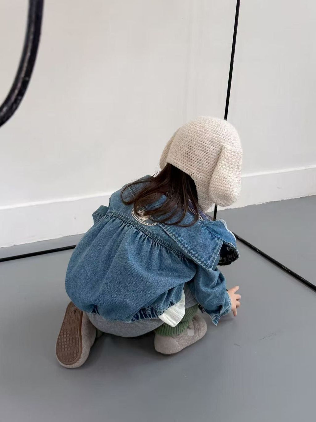 1 (2)