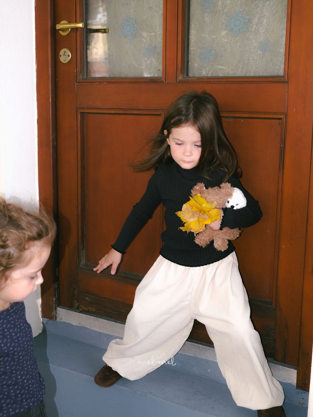 307