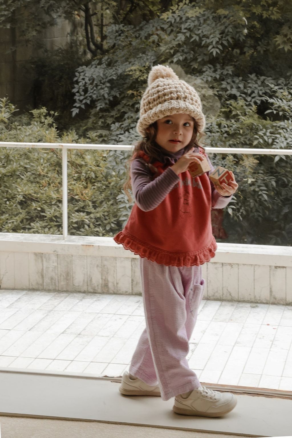 2 (4)
