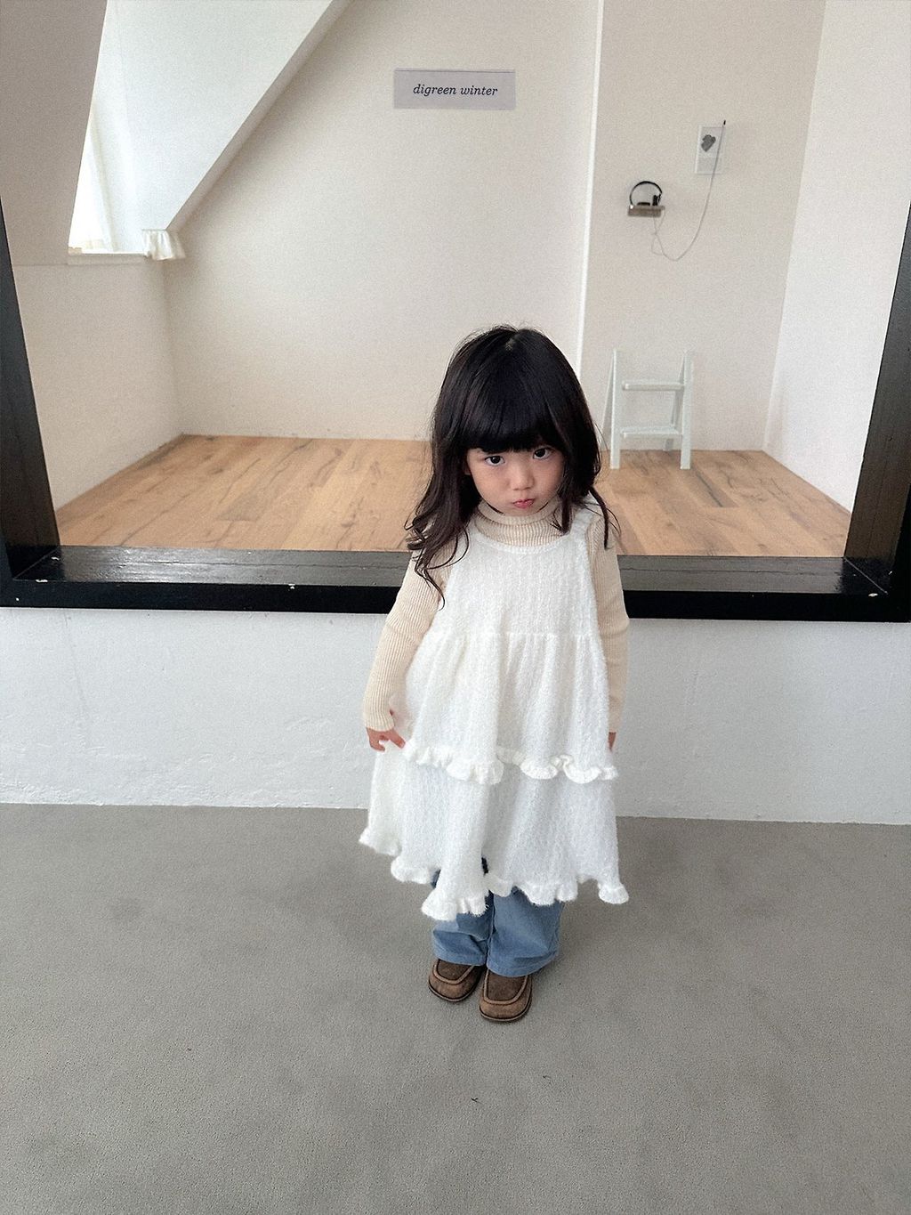 23