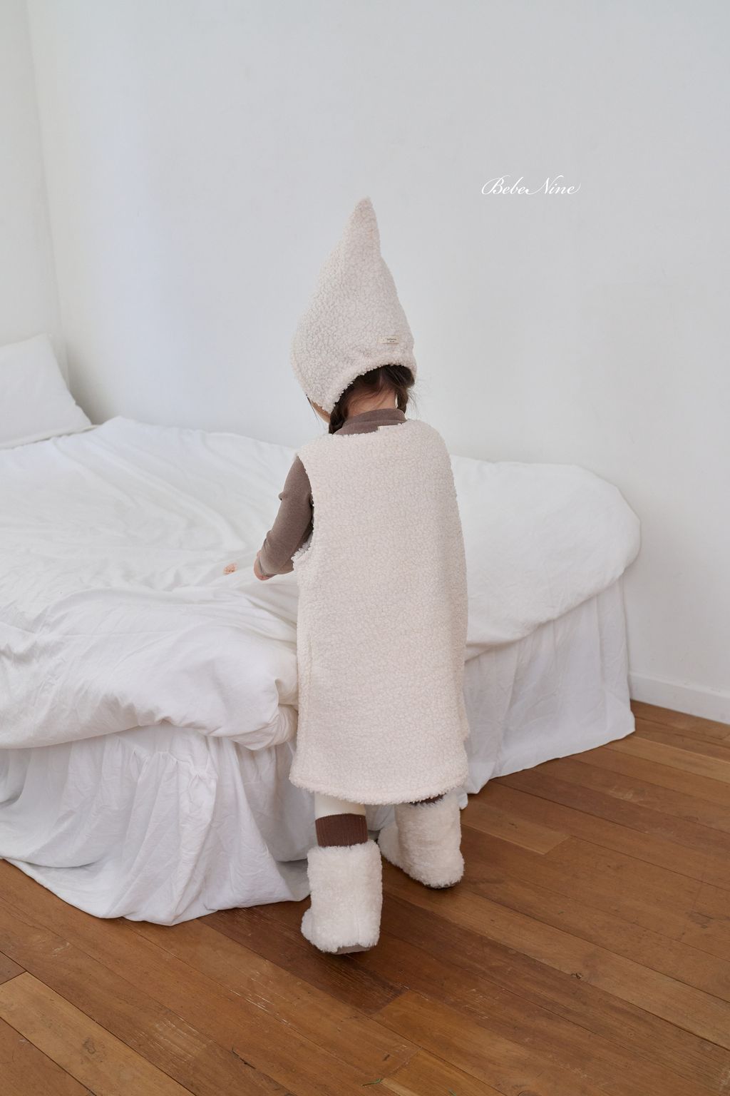 2_푸들멜빵원피스_모델컷3