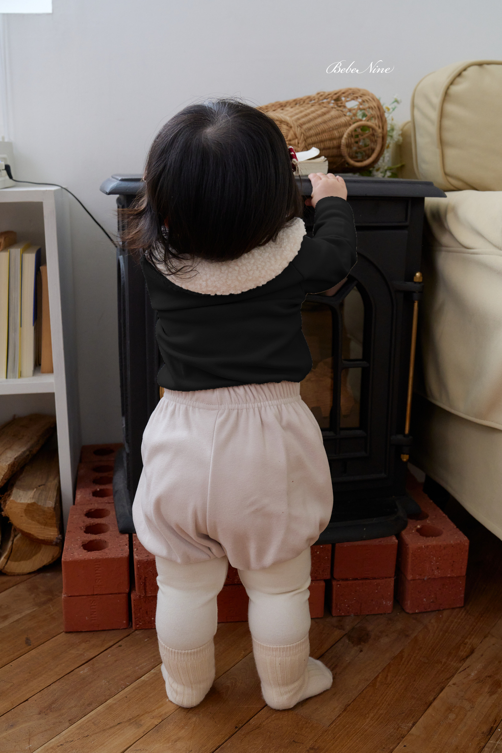 2_뽀글둥근카라티_모델컷26