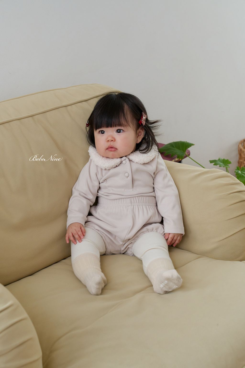 2_뽀글둥근카라티_모델컷9