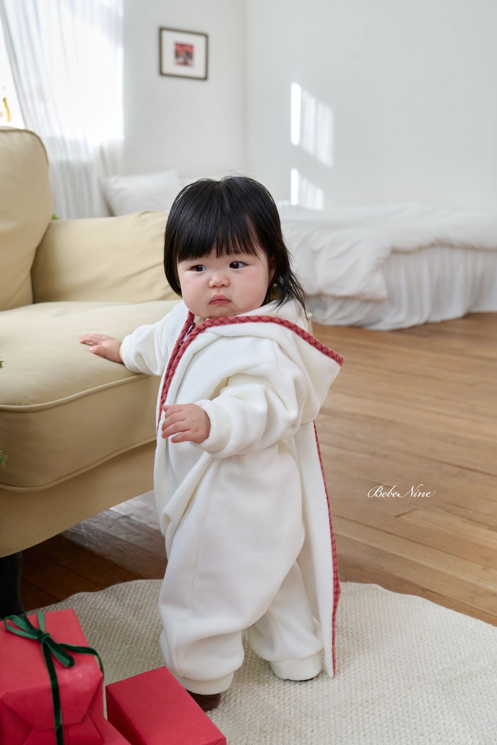 2_래빗스노우우주복_모델컷4