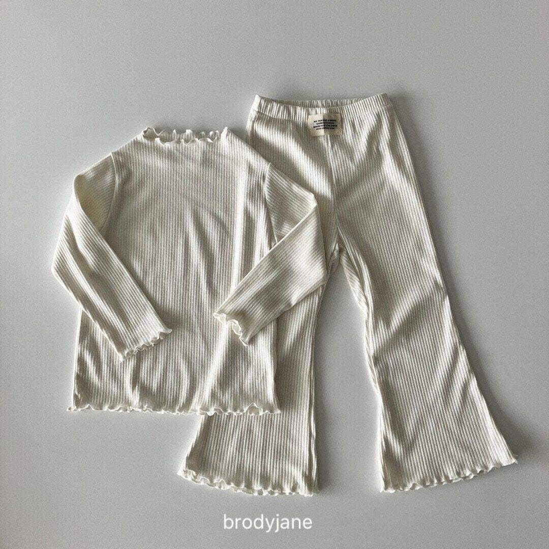 1 (13)