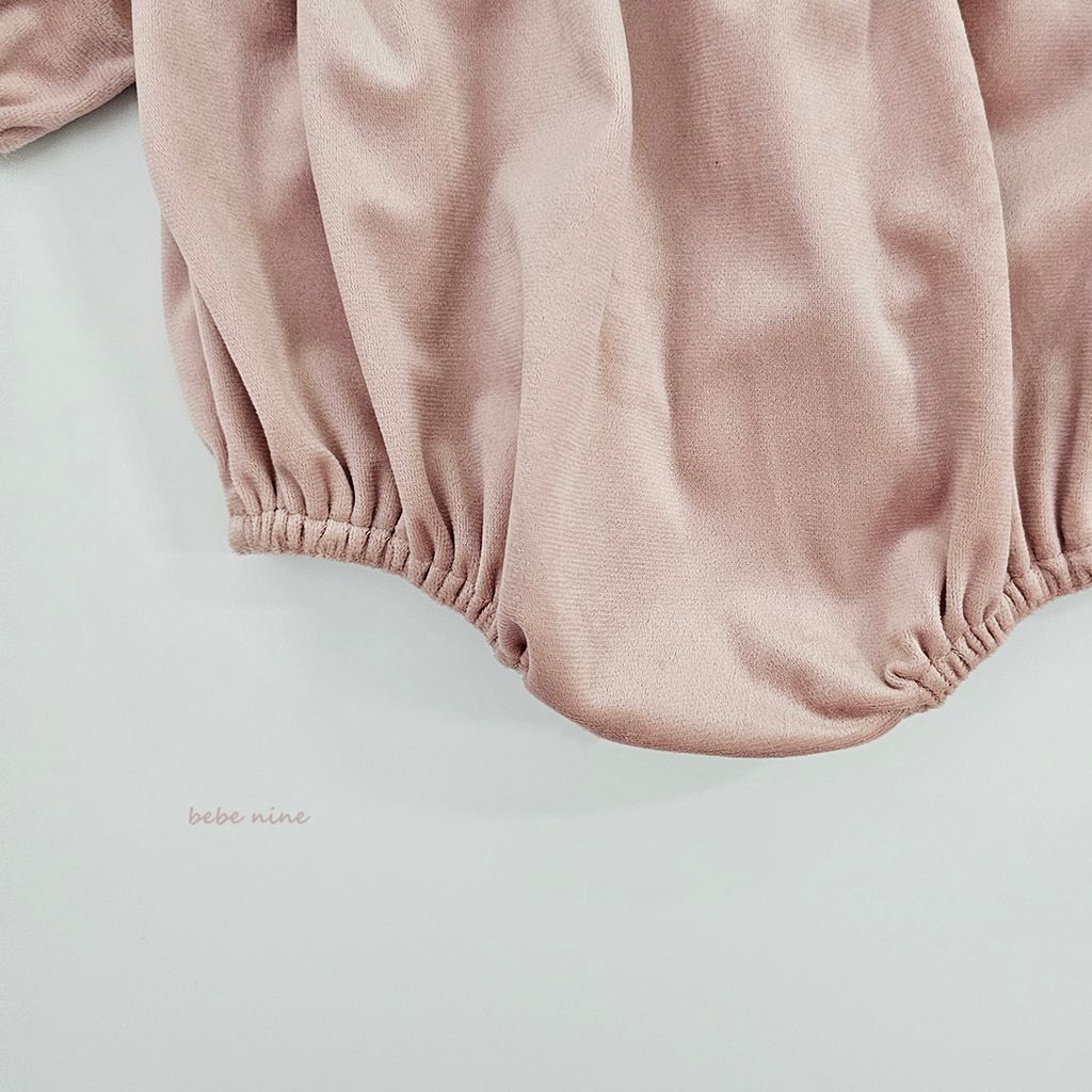 3_노엘스웨이드슈트_디테일컷10