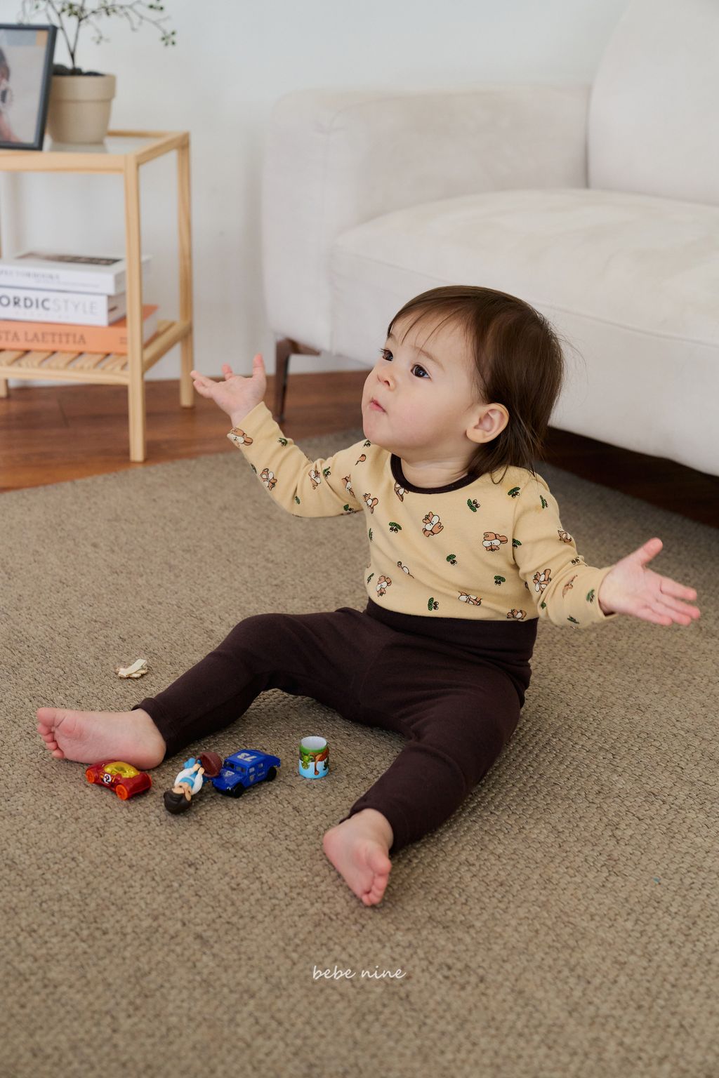 2_다람쥐실내복세트_모델컷4