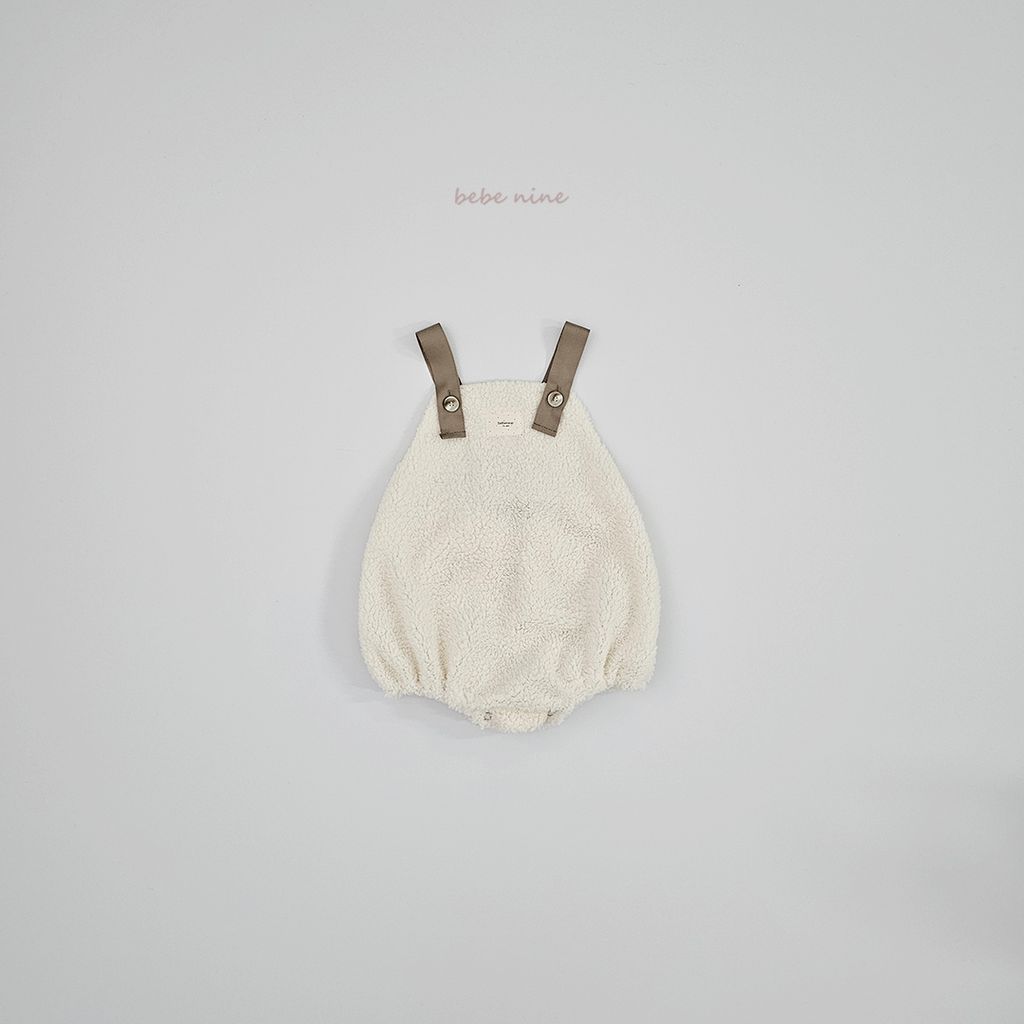 3_덤블멜빵슈트_디테일컷3