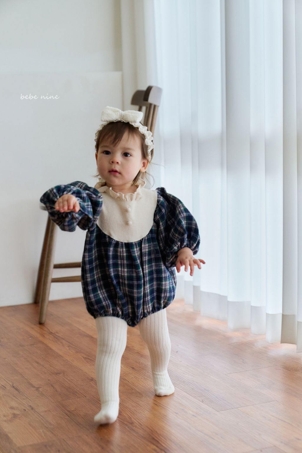 2_루엘체크슈트_모델컷3