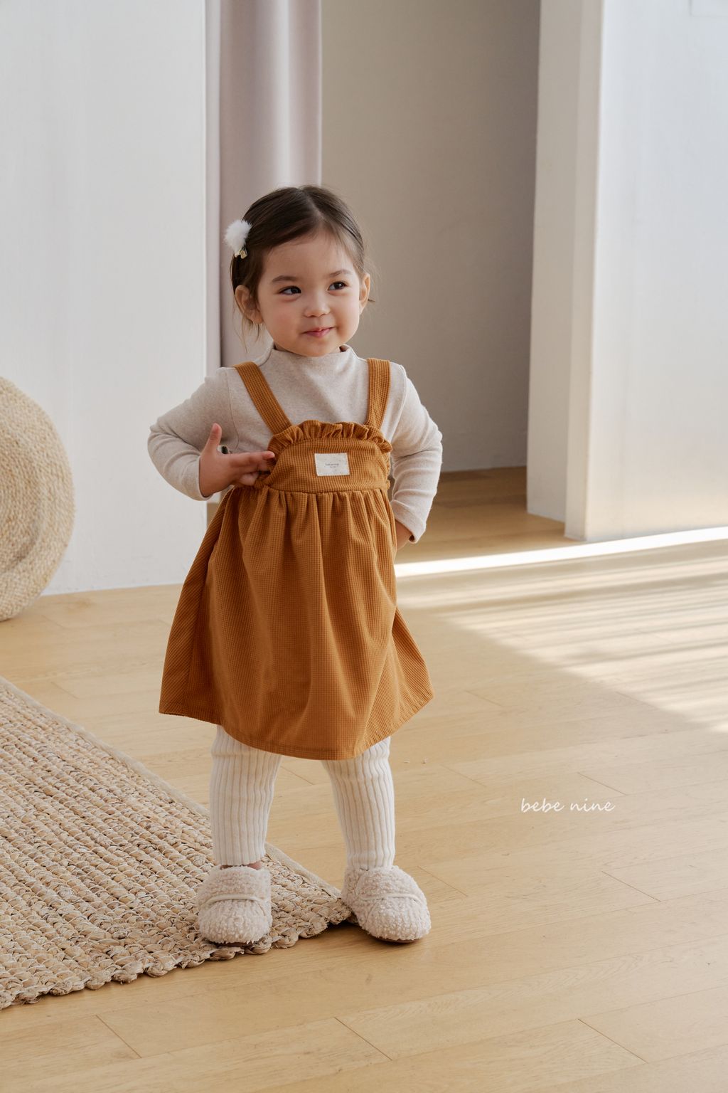 2_봉봉멜빵원피스_모델컷1