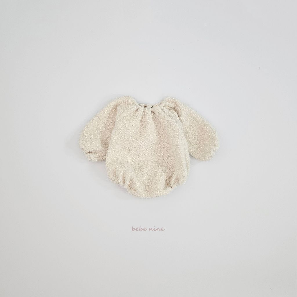 3_뽀송눈꽃슈트_디테일컷1