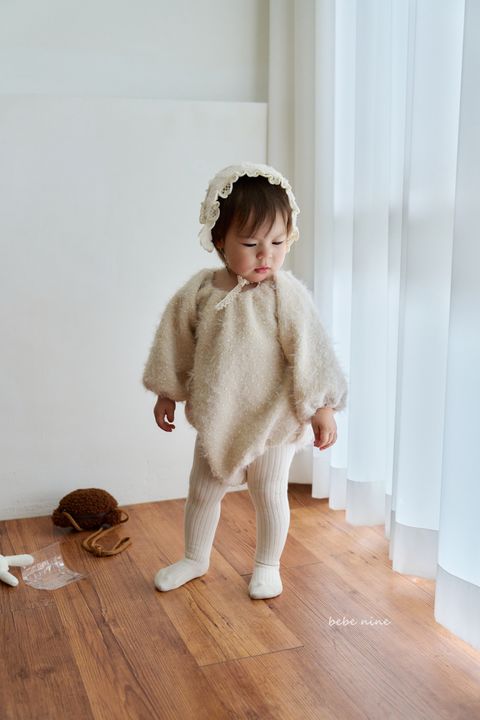 2_뽀송눈꽃슈트_모델컷5