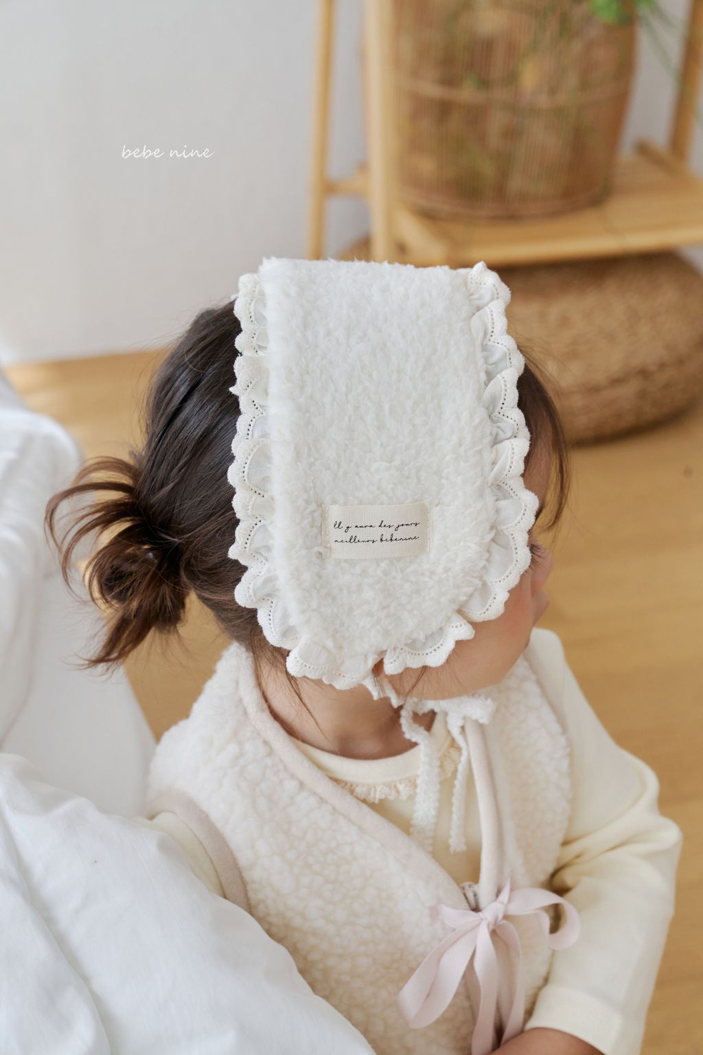 2_윈터레이스귀도리_모델컷2