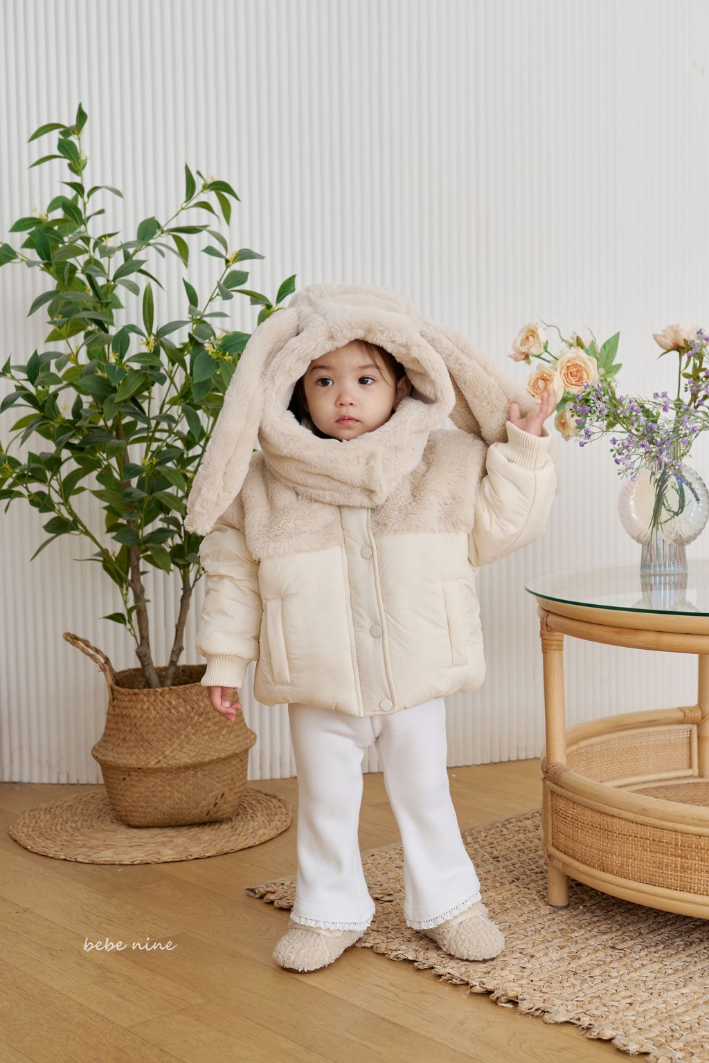 2_프릴기모나팔팬츠_모델컷4