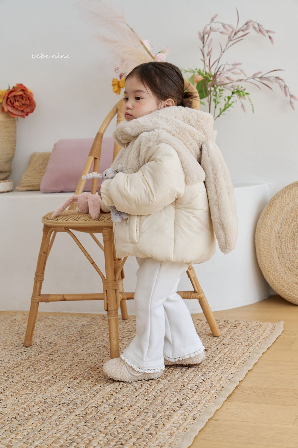 2_프릴기모나팔팬츠_모델컷9