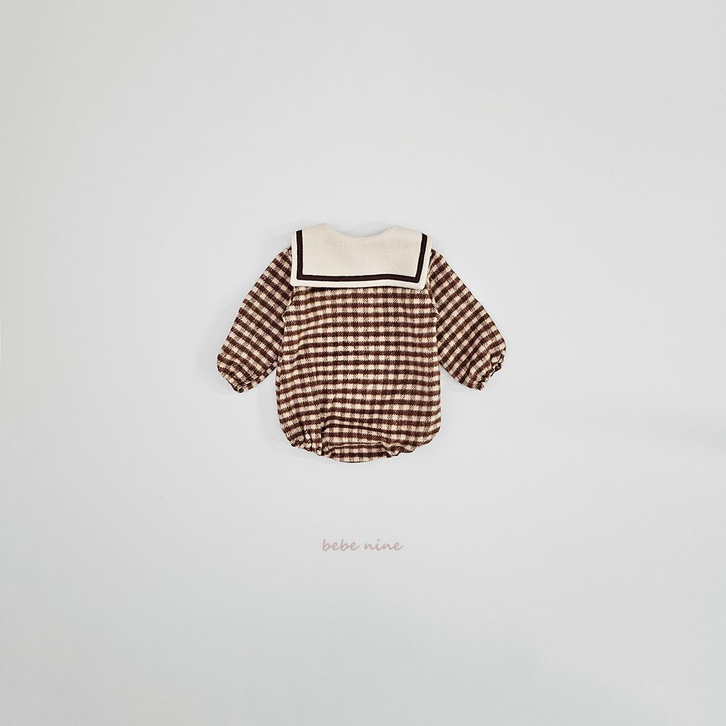 3_체크세라슈트_디테일컷2