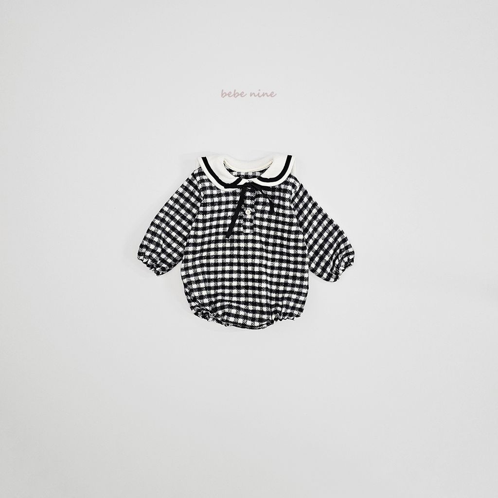 3_체크세라슈트_디테일컷3