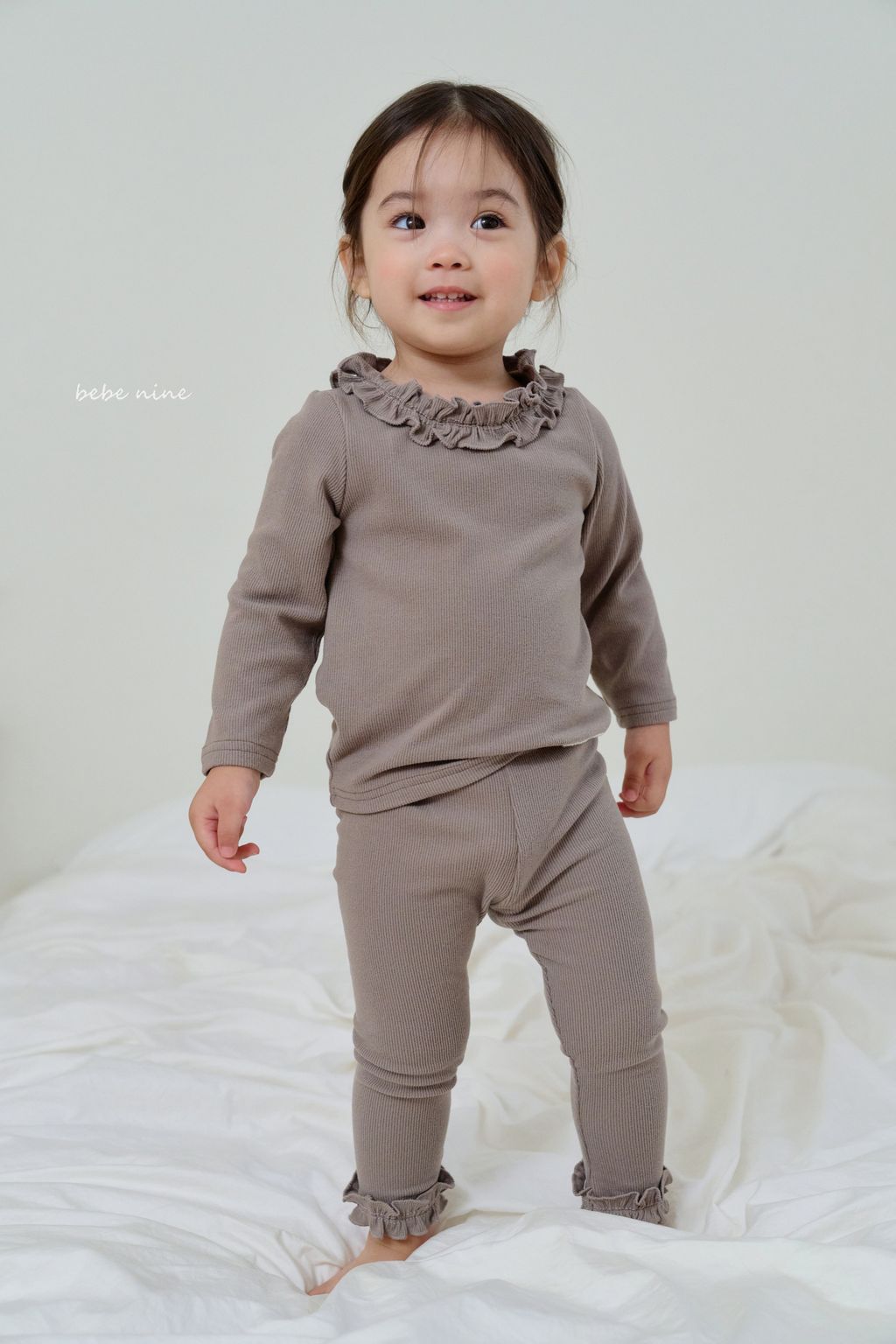 2_프랄린세트_모델사진2