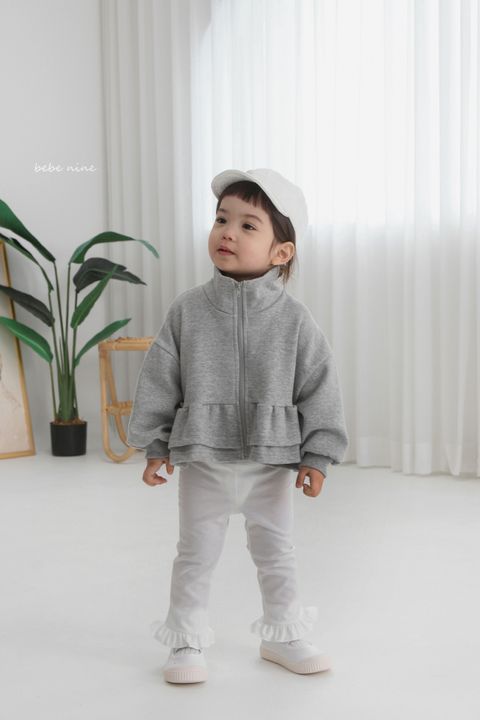 2_크롭집업자켓_모델사진11