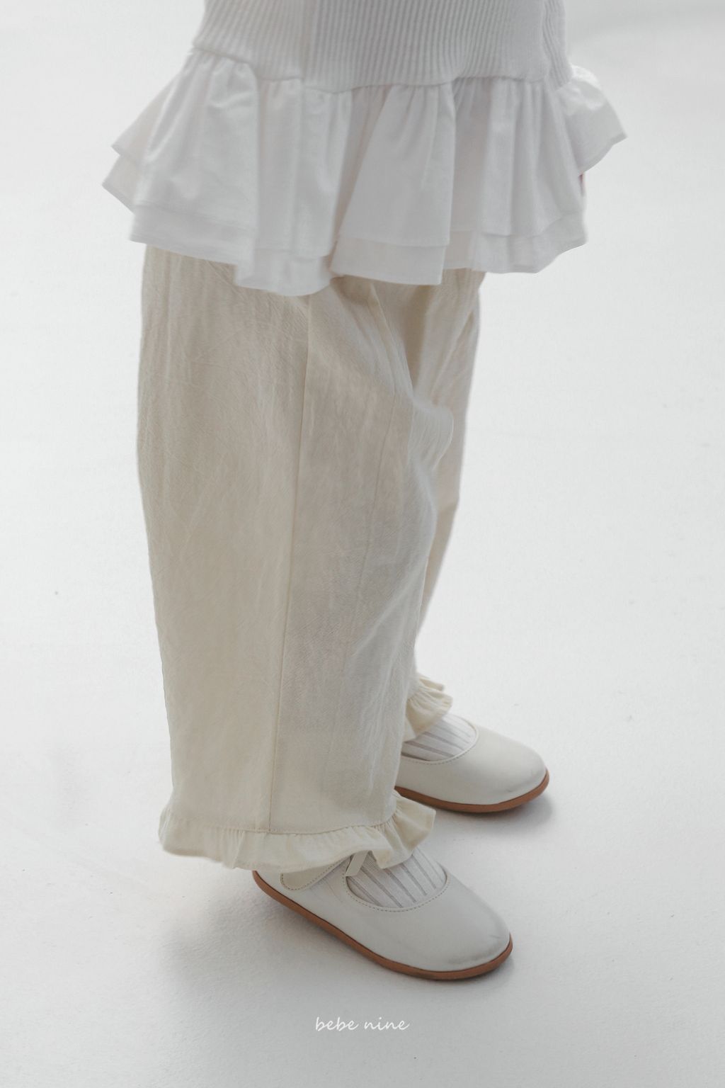2_프릴루즈팬츠_모델사진7