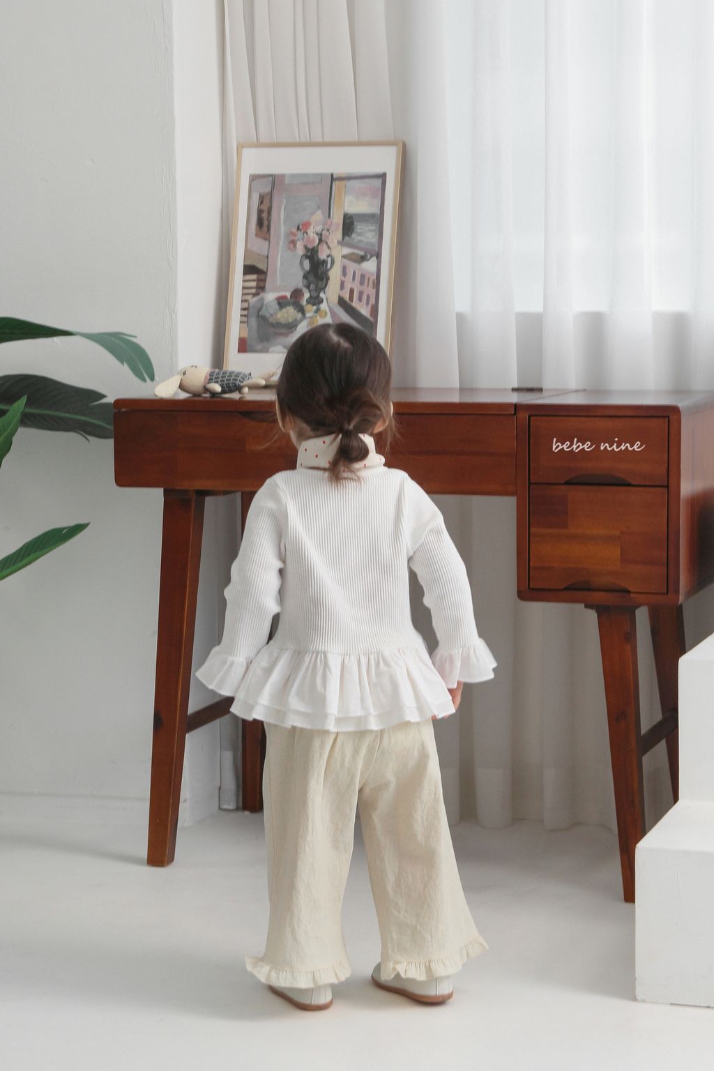 2_프릴루즈팬츠_모델사진8