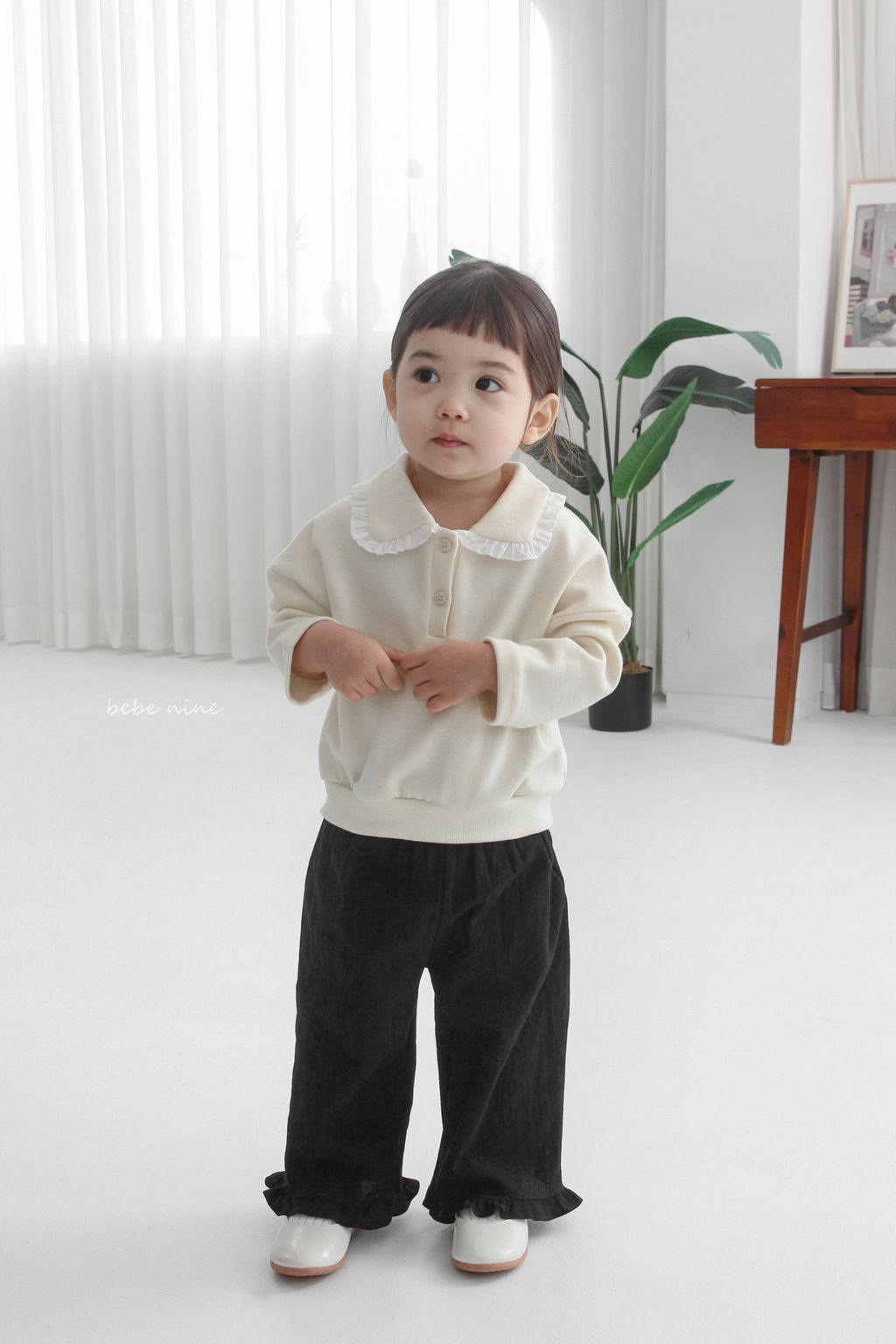 2_프릴카라맨투맨_모델사진4