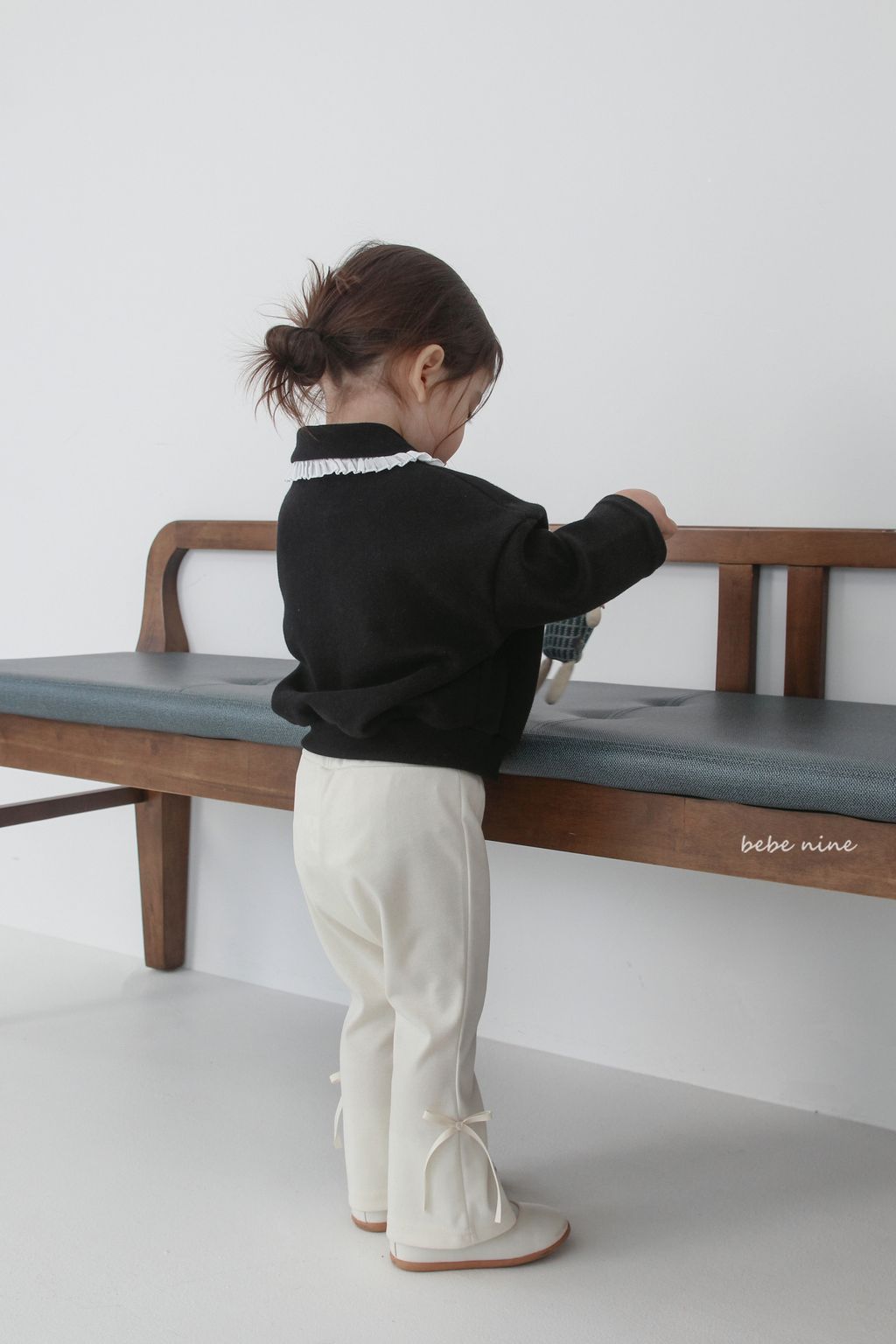 2_프릴카라맨투맨_모델사진12