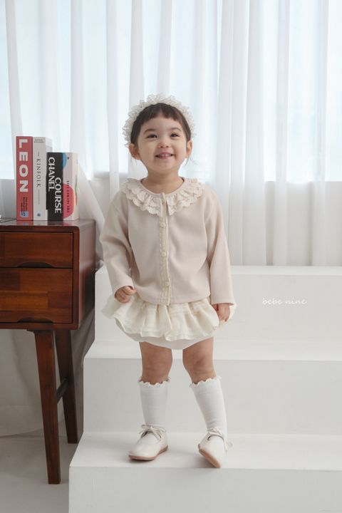 2_쁘띠레이스가디건_모델사진2