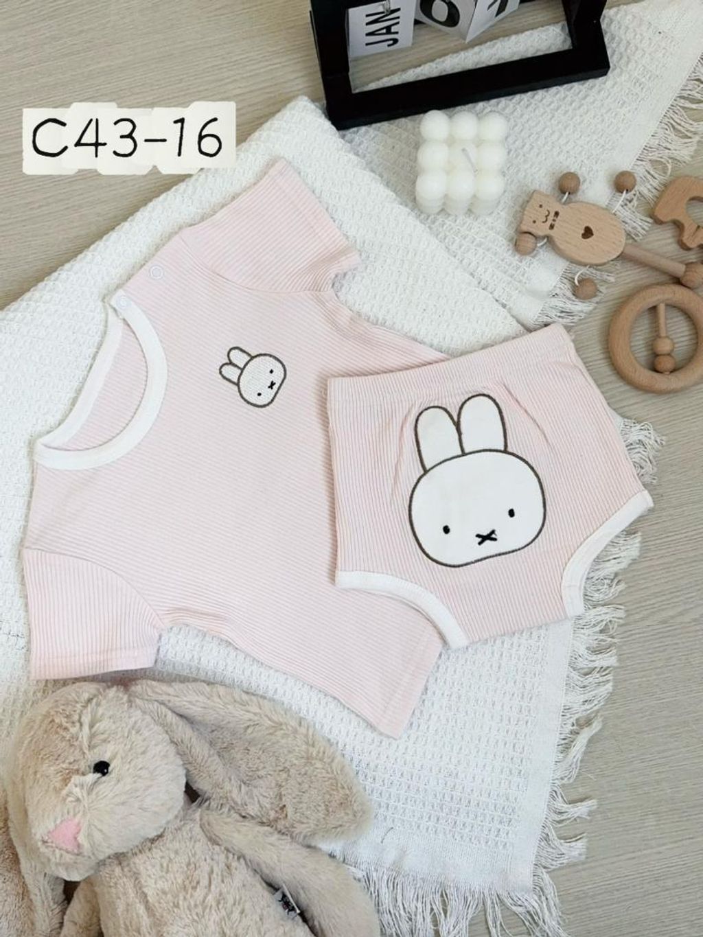 6a935745-0fb7-412d-8460-4fdfdab9d997