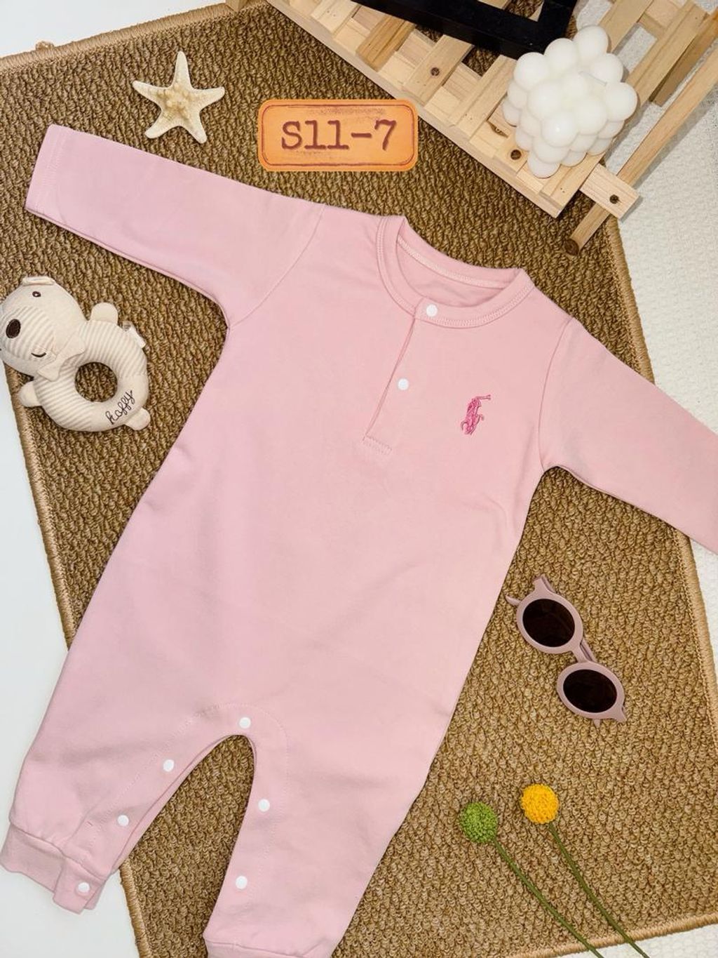 e16a4cdf-f236-45d8-8d8d-2aa936182f05