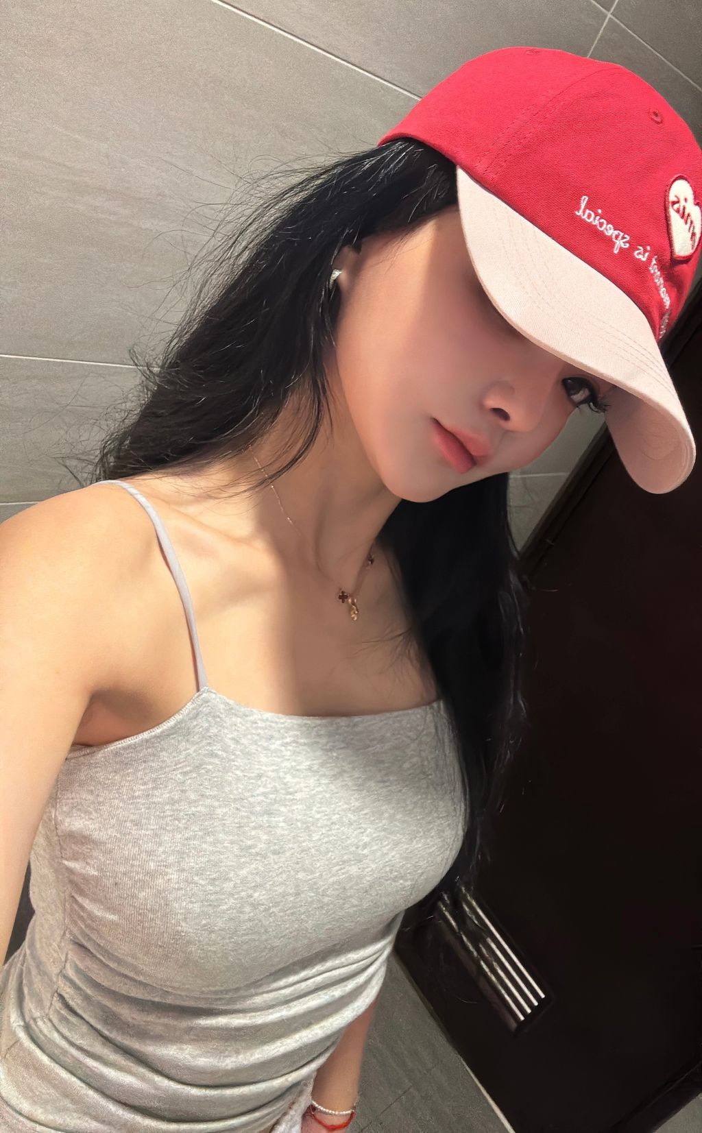 Facetune_05-05-2025-20-16-58