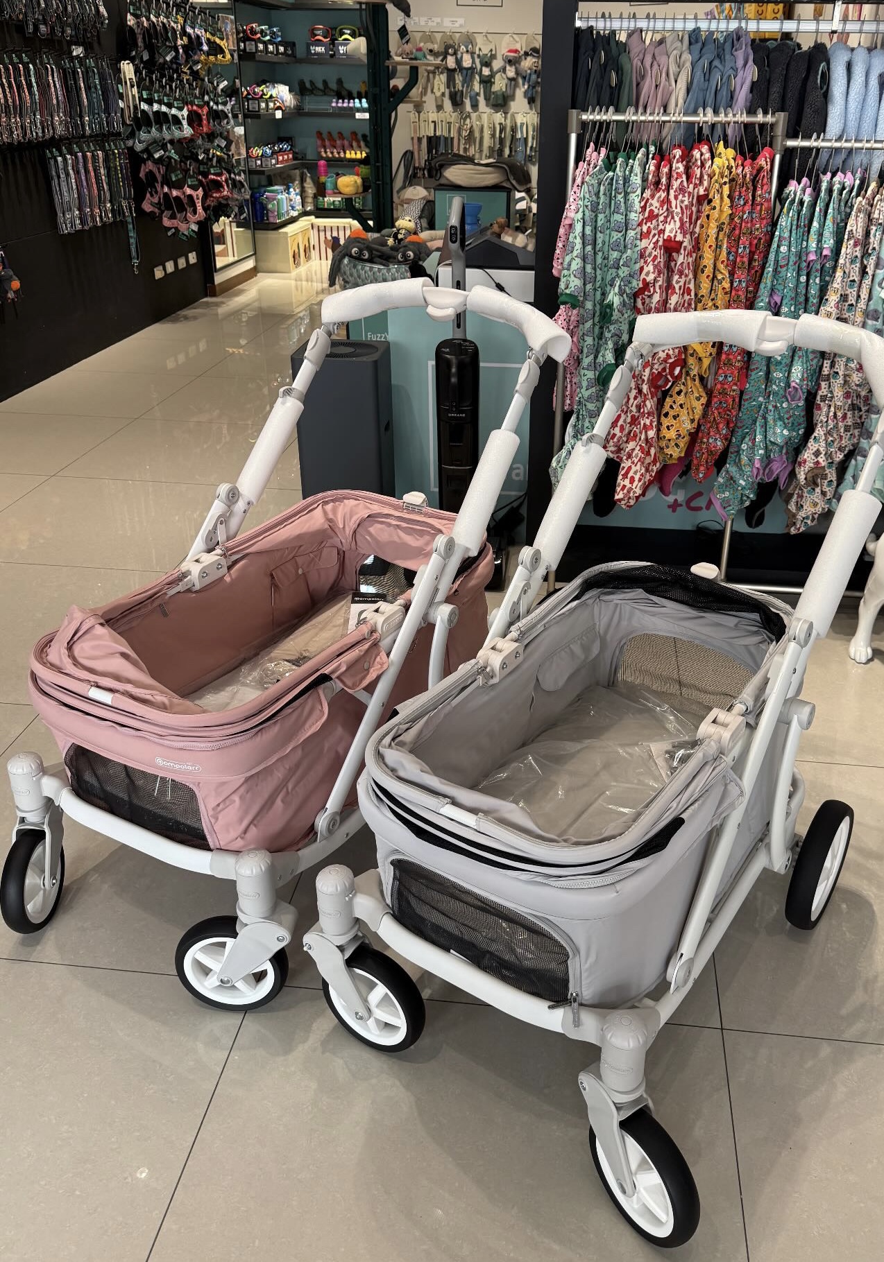 3D117B88-ED2F-42B3-A2B1-9062F59572B2