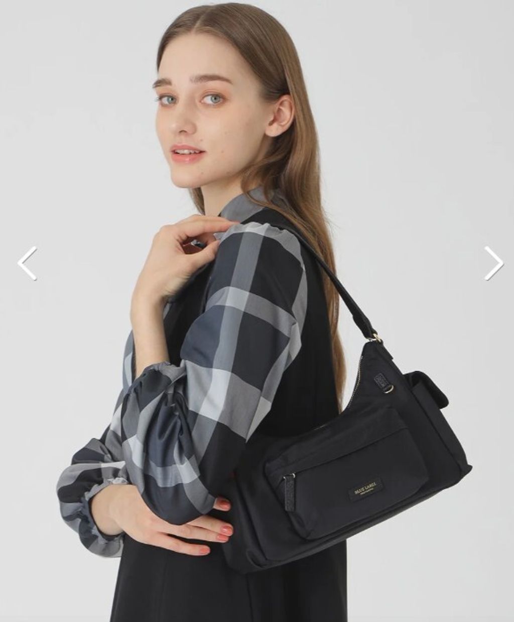 NYLON POCKET SHOULDER BAG2