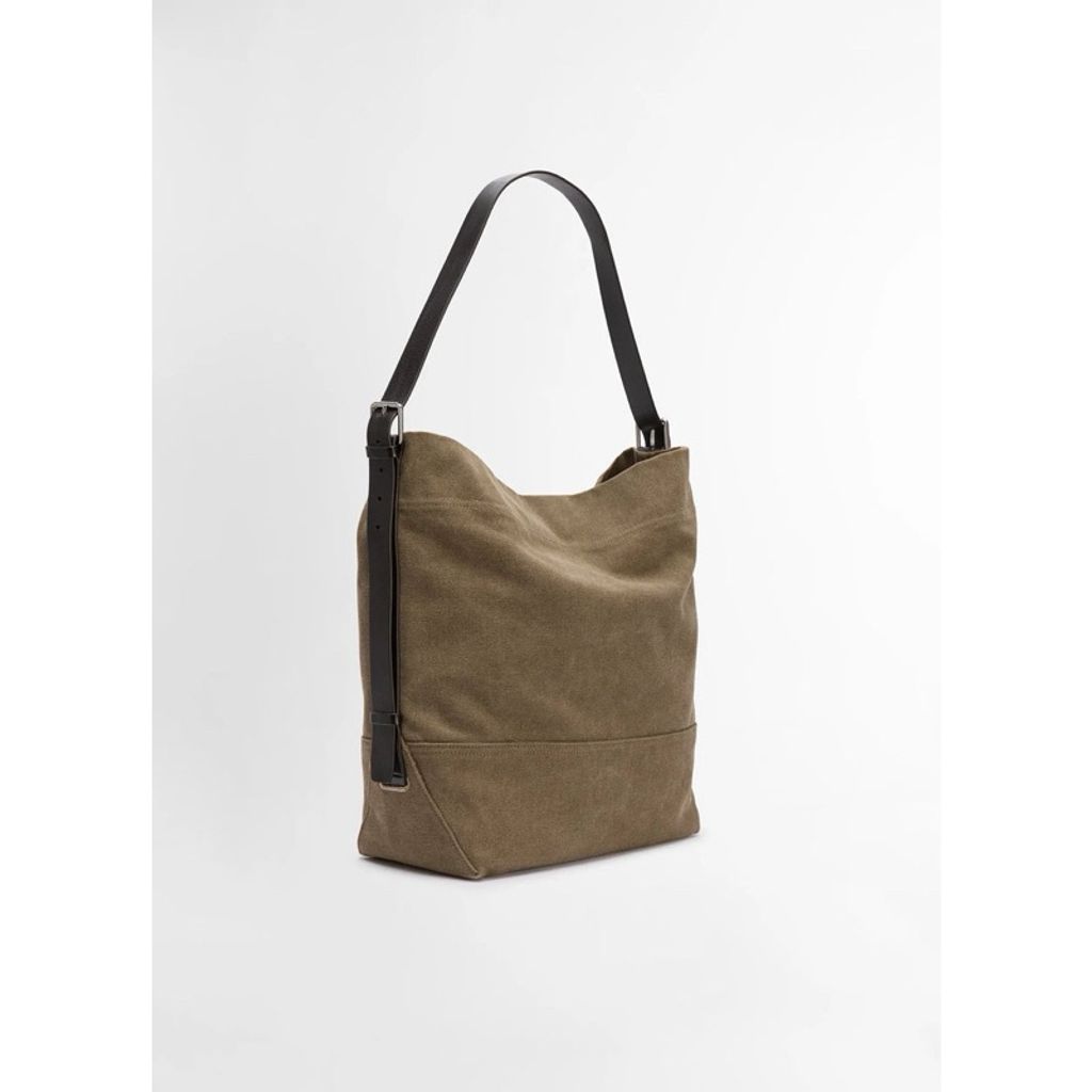 tw-11134207-7rbk6-m7abcmh7ljzl89