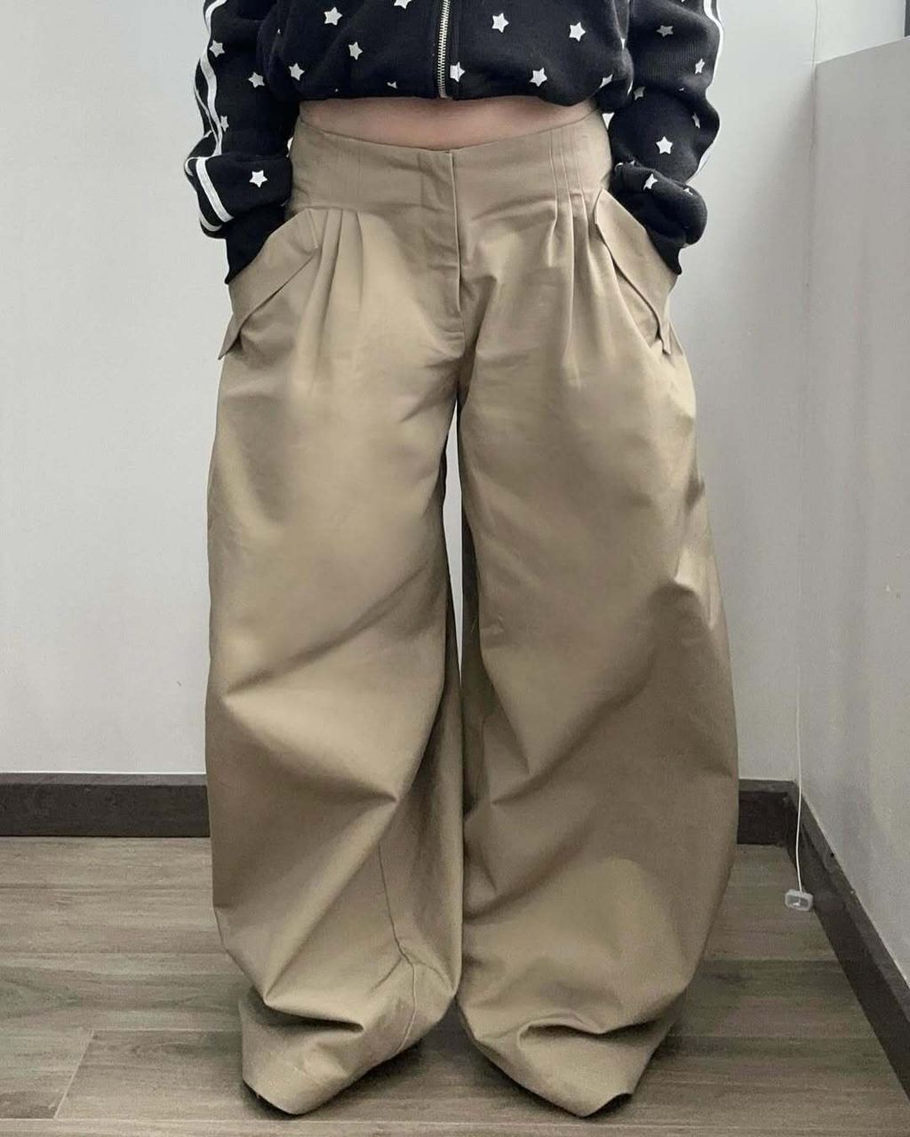 Project- Croissant Baggy Pants (20.05.2025)———Available in S M L XLprincssclub.com - IUE STUDIO  (3)