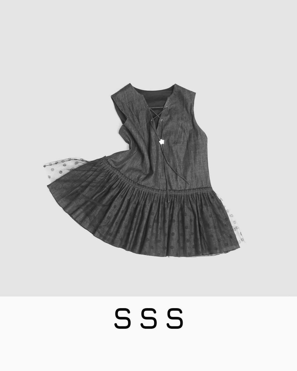 Áo Em HoaChất liệu- Denim - Lưới hoaMàu sắc- Đen xám Size- S - M