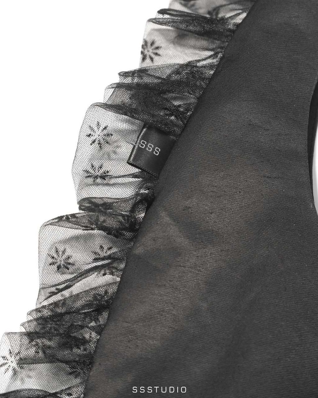 Túi Em BôngChất liệu- kaki ánh x LướiMàu sắc- ĐenKích thước- 35,6 x 27 x 6 (4)