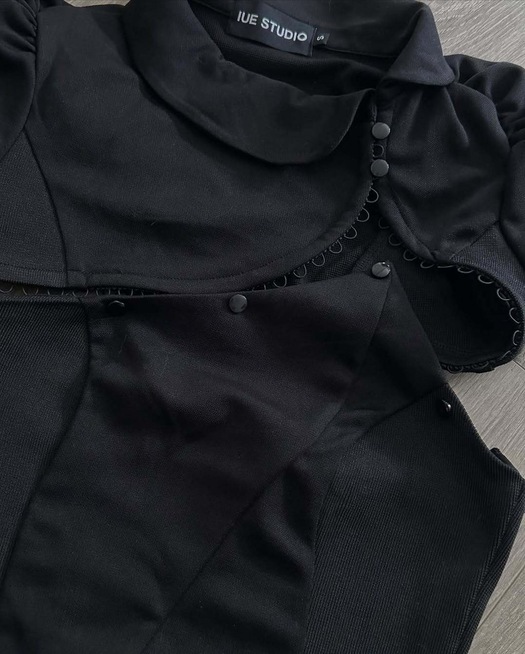 New Color Alert- Black is officially here for the must-have Xinxin Top! 🐦_⬛shop the new drop-pr (3)