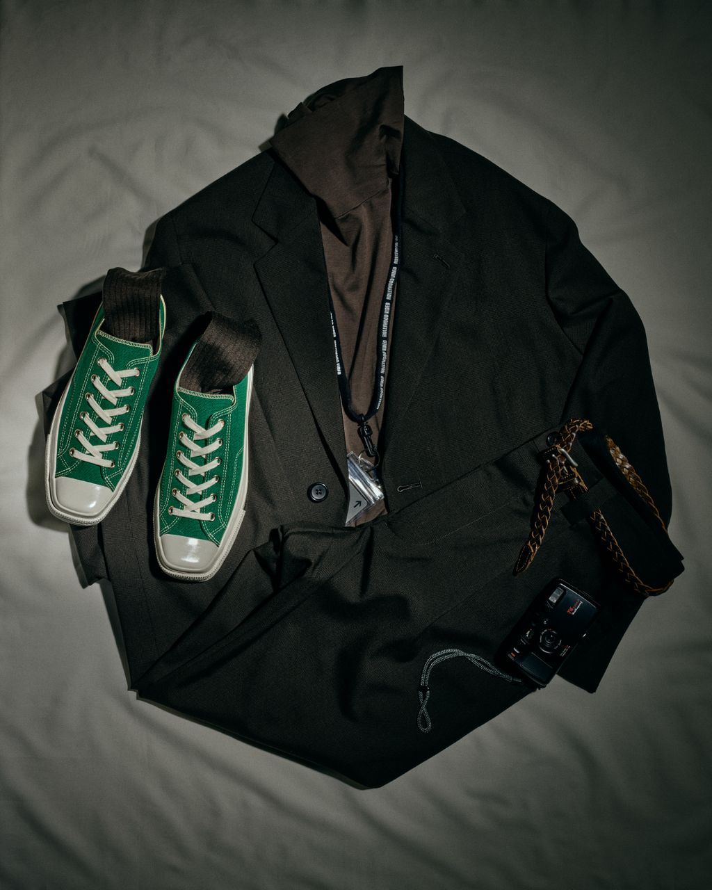 コンバースから新モデル「ALL STAR SQUARETOE」がローンチ。スクエアトウのレザーシューズにインスパイアされたシルエットを軸に、伝統と革新のバランスを突き詰めたスニーカー。#con (1)