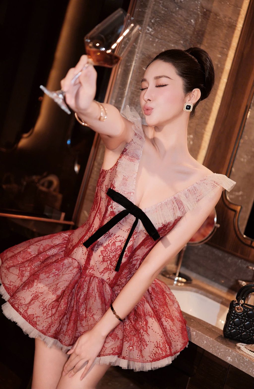 z7615245378053_2e5d84ddd88381421ffb9785f964ec19