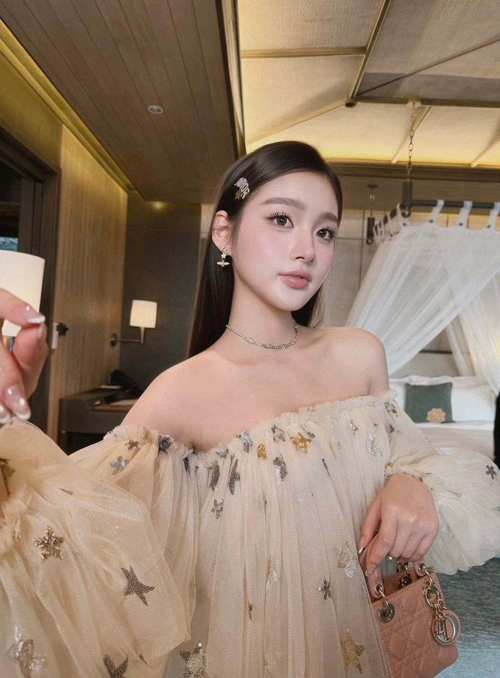 z7681958582738_01ee6dc96f067cb1865700d160d1b296