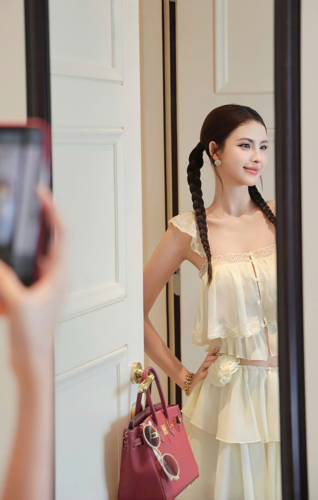 z6949323211342_5f6a2b0c12db1f7d516ce83dd0cd9116_美图设计室AI消除_20250902