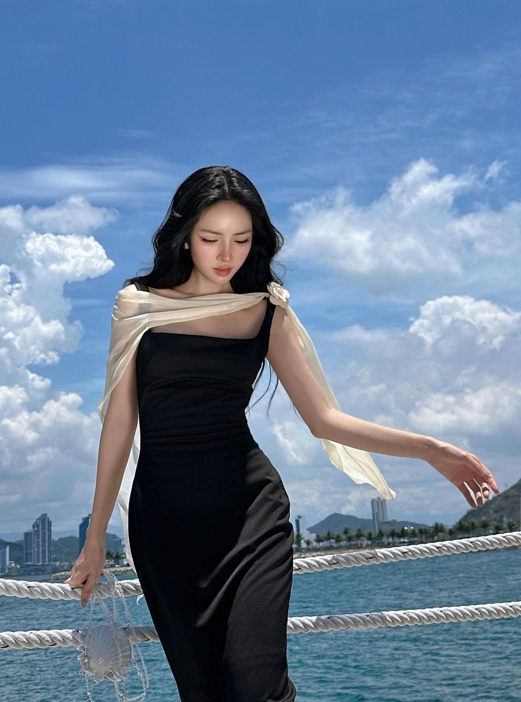 z7224854576005_60fa0b4f94f8ee0da7c7a95063a31f2f