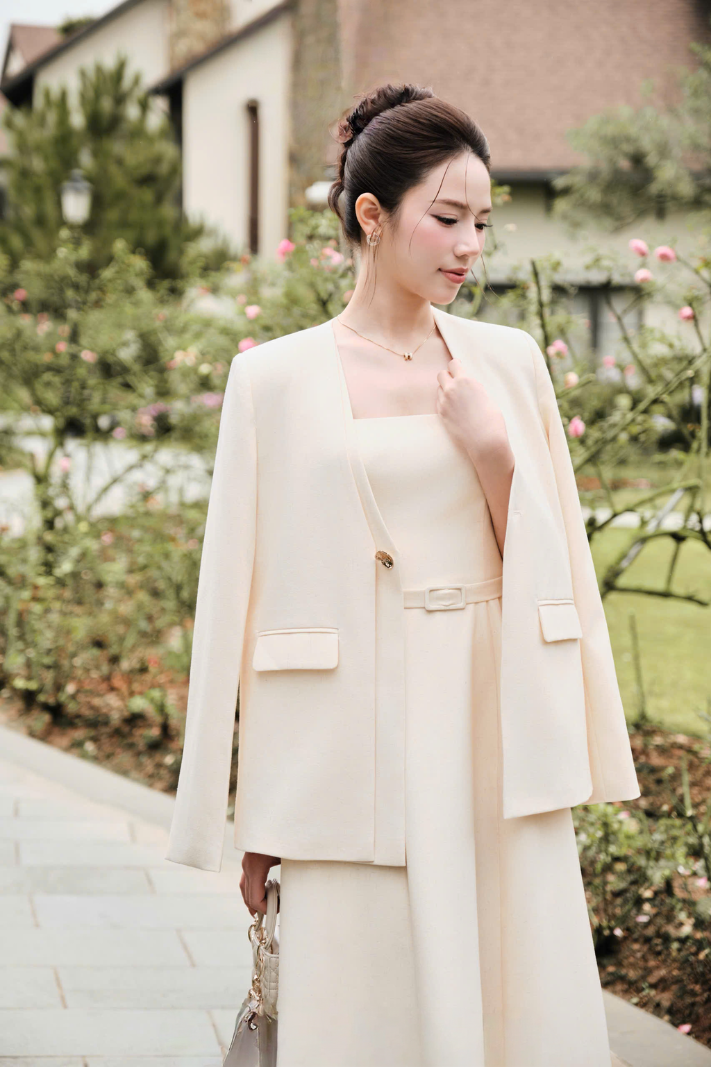 z7256289337135_92aa5b91fc20919021299f2d2eb63635_美图设计室AI消除_20251124