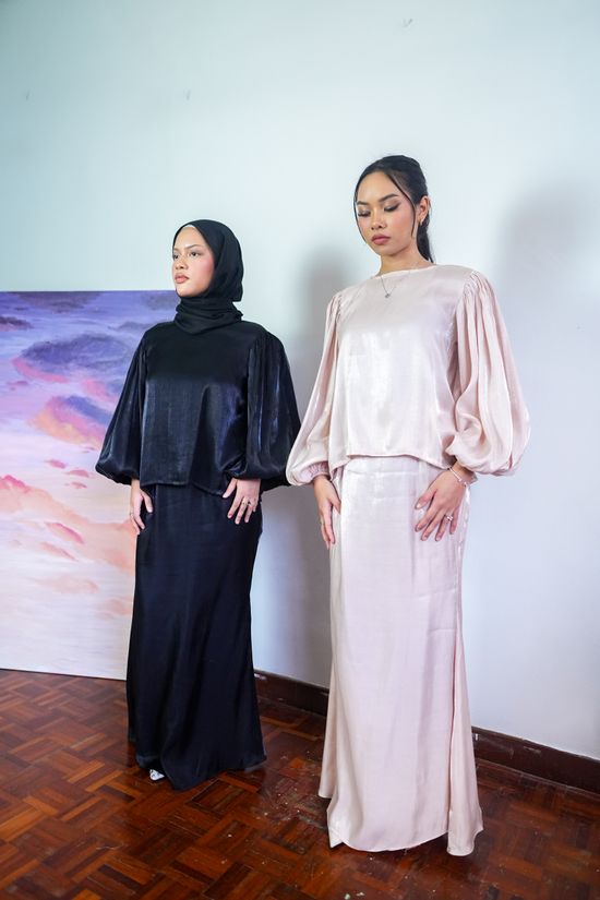 KURUNG LEIA | HITAM MANIS SELALU