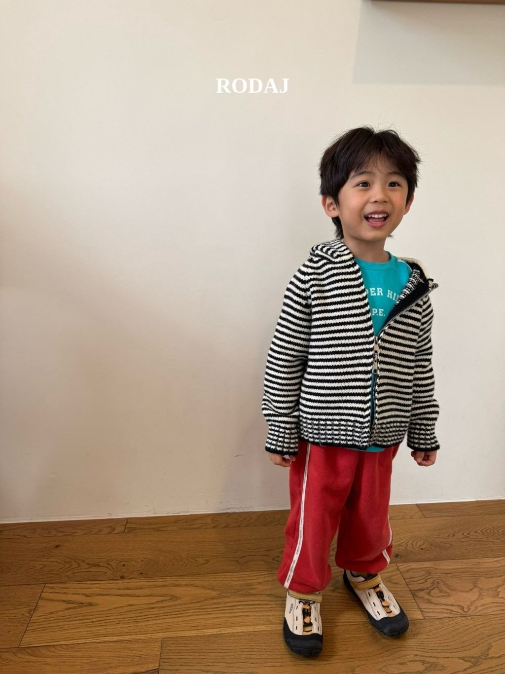 imgi_28_1785643305_6092381440