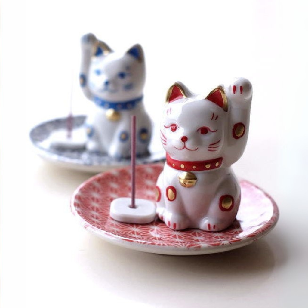 招猫香立・赤　瀬戸焼　【招き猫】